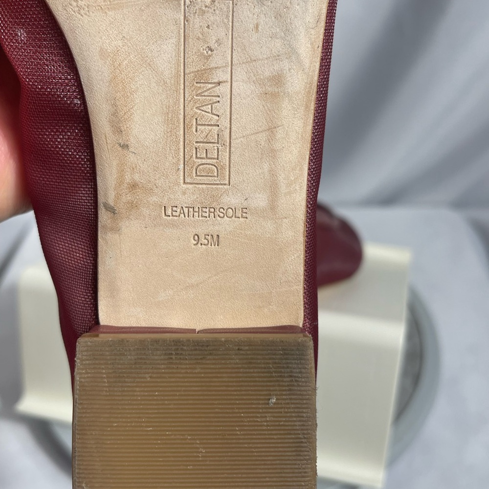 Delman Women's Burgundy Flats - Picture 5 of 5